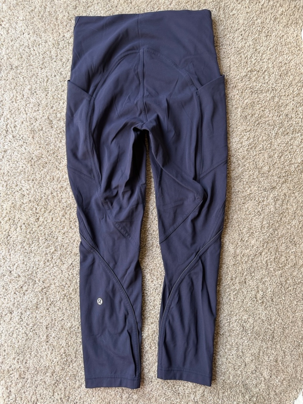 Lululemon Athletica Navy blue high rise capri leggings